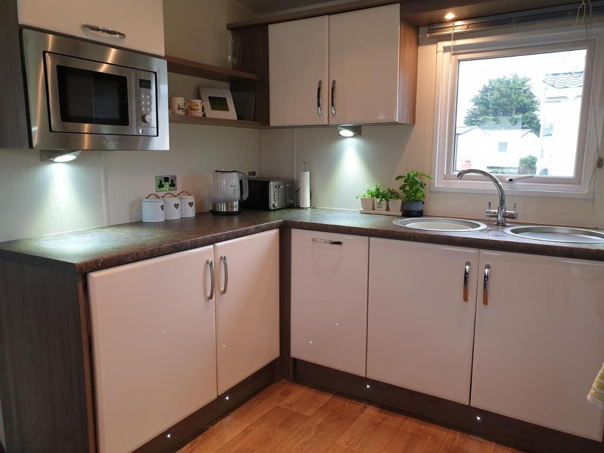 Privately Owned Stunning Caravan Seawick Holiday Park St Osyth Jaywick Sands エクステリア 写真